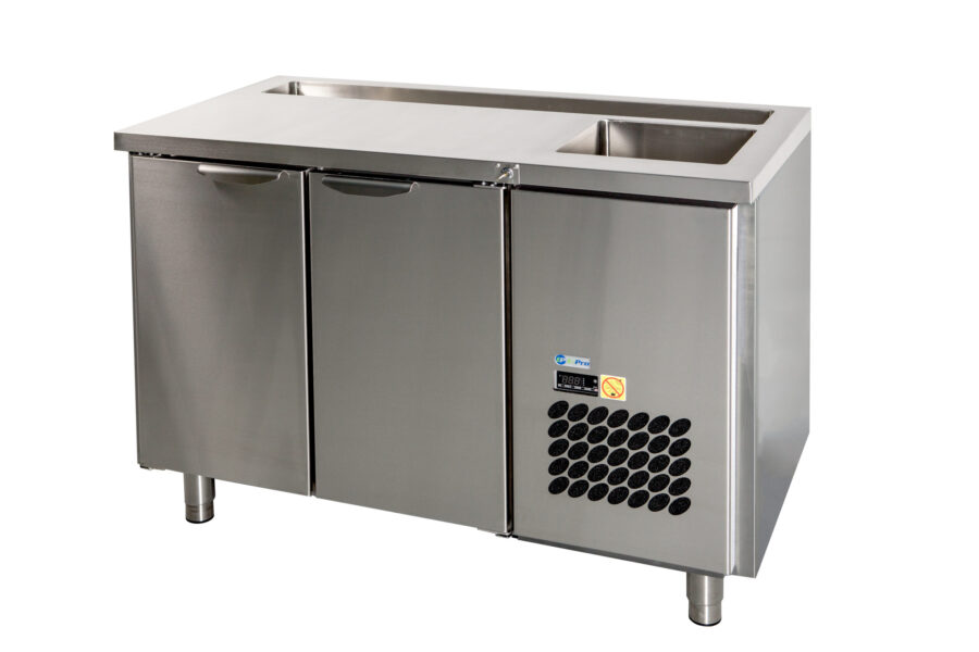 Refrigerated drawers and cabinets for drinks